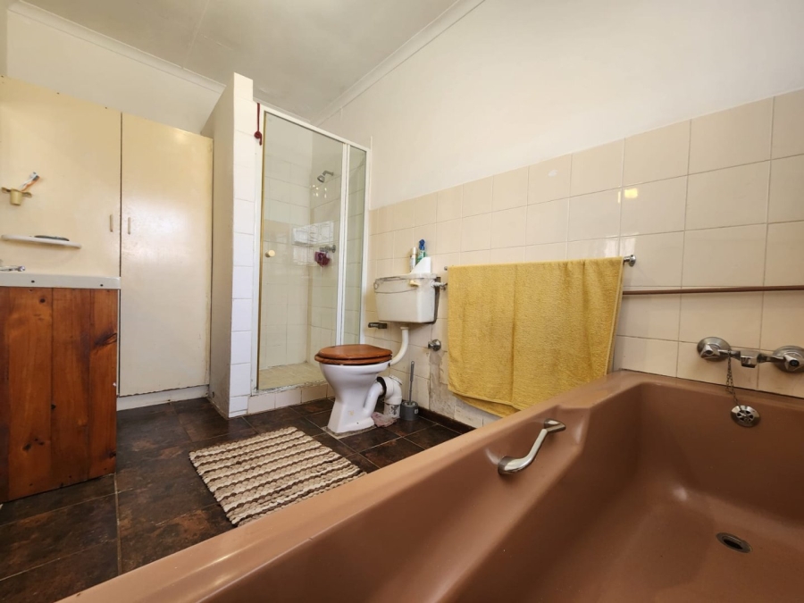3 Bedroom Property for Sale in Delvillepark Western Cape